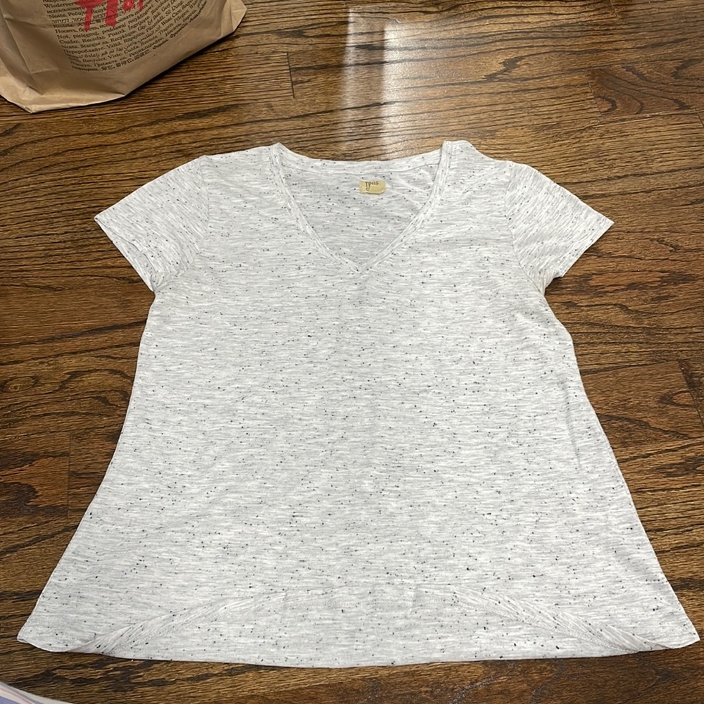 plain white and black t-shirt